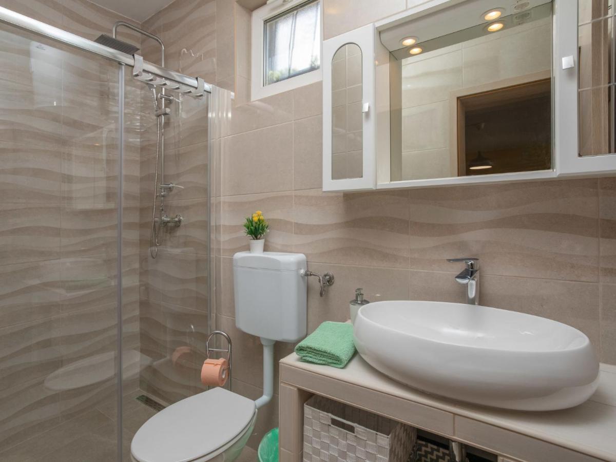 Holiday Home Mikac - Mlk136 By Interhome Dobrinj Екстер'єр фото